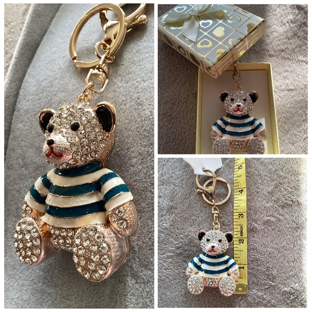 🪻 NWT Crystal Bear 3-D Beautiful Keychain or Bag Charm